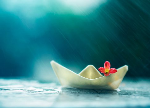 little_boat_and_summer_rain_by_arefin03-d7lytbe.jpg